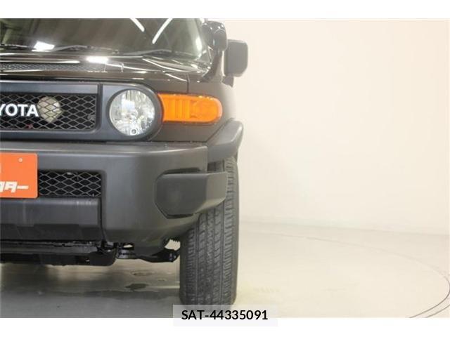 Toyota FJ CRUISER 2012-06 8245213-13