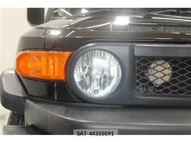 Toyota FJ CRUISER 2012-06 8245213-16