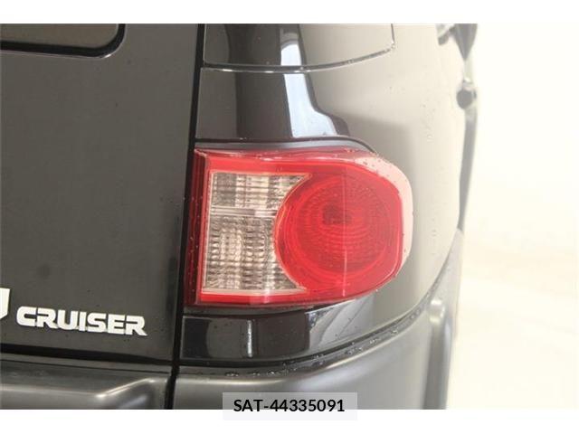 Toyota FJ CRUISER 2012-06 8245213-17