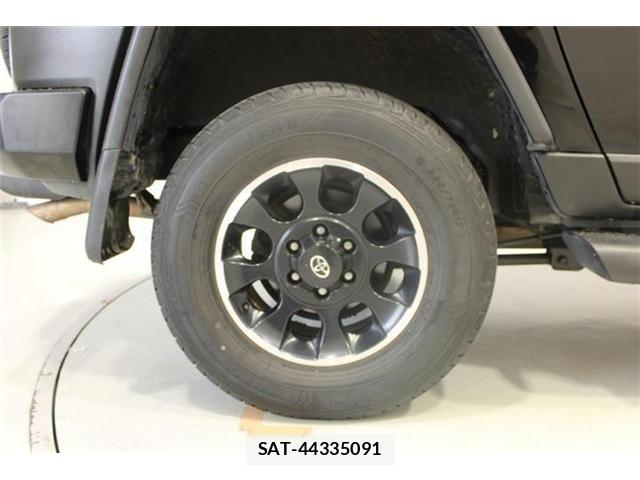 Toyota FJ CRUISER 2012-06 8245213-22