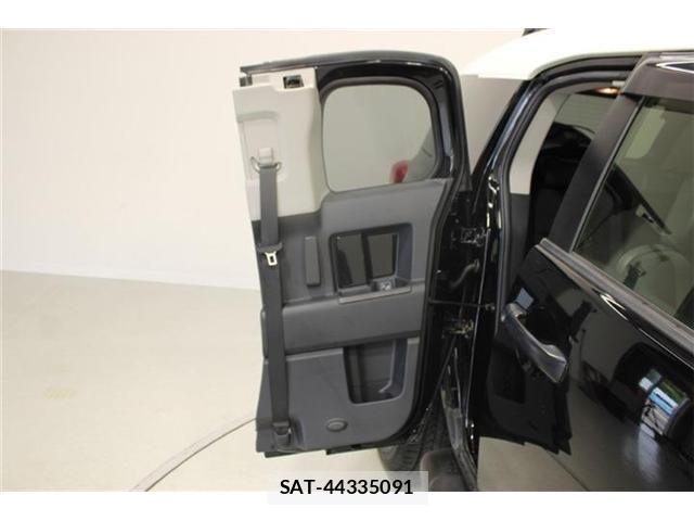 Toyota FJ CRUISER 2012-06 8245213-29