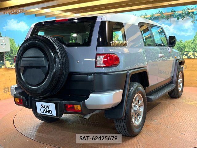 Toyota FJ CRUISER 2013-07 8245211-16