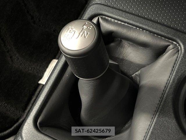 Toyota FJ CRUISER 2013-07 8245211-6