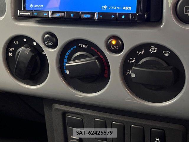 Toyota FJ CRUISER 2013-07 8245211-7