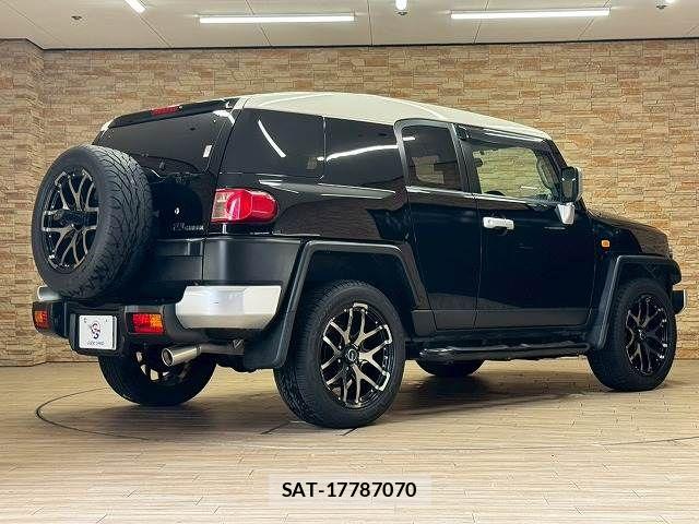 Toyota FJ CRUISER 2011-10 8245214-16