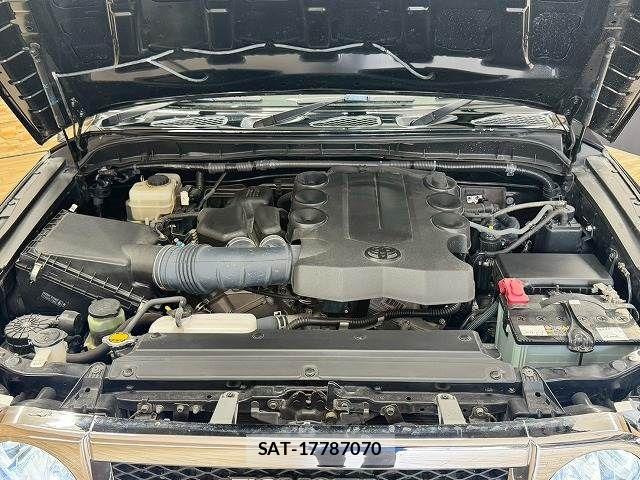 Toyota FJ CRUISER 2011-10 8245214-17