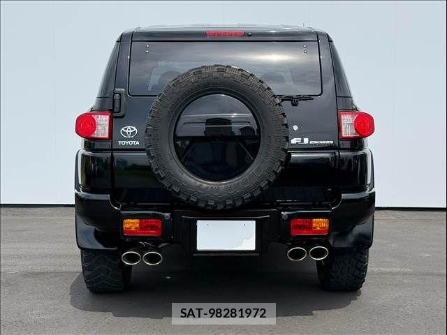 Toyota FJ CRUISER 2016-06 8314479-9