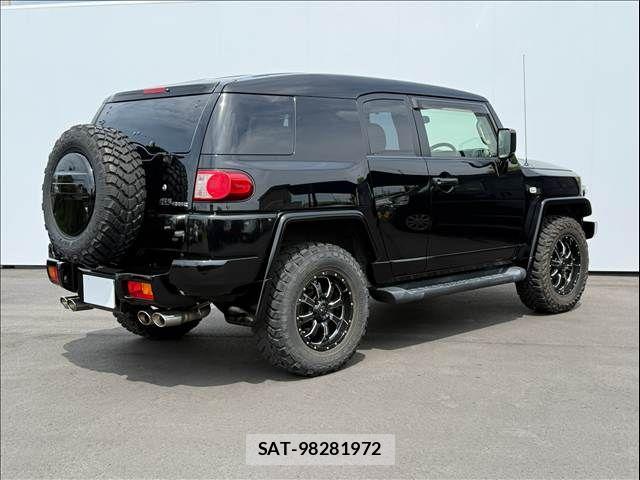 Toyota FJ CRUISER 2016-06 8314479-12