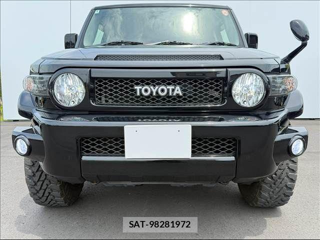 Toyota FJ CRUISER 2016-06 8314479-17