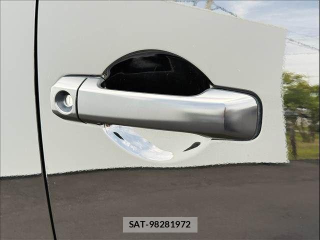 Toyota FJ CRUISER 2016-06 8314479-29