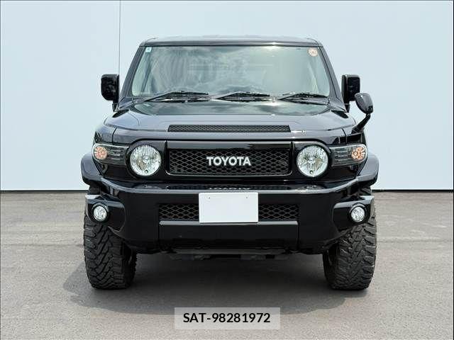 Toyota FJ CRUISER 2016-06 8314479-5