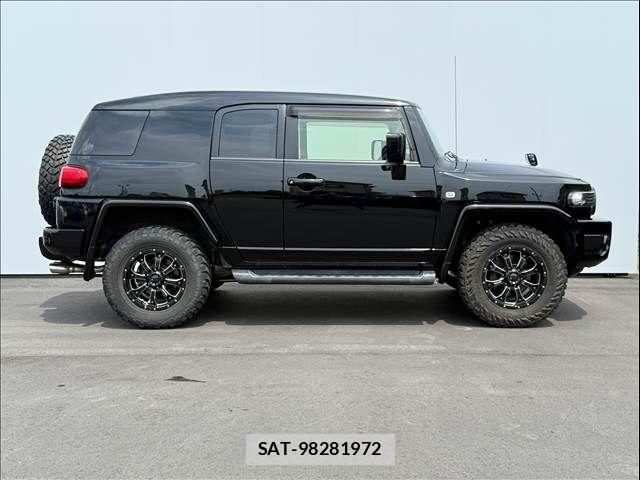 Toyota FJ CRUISER 2016-06 8314479-8
