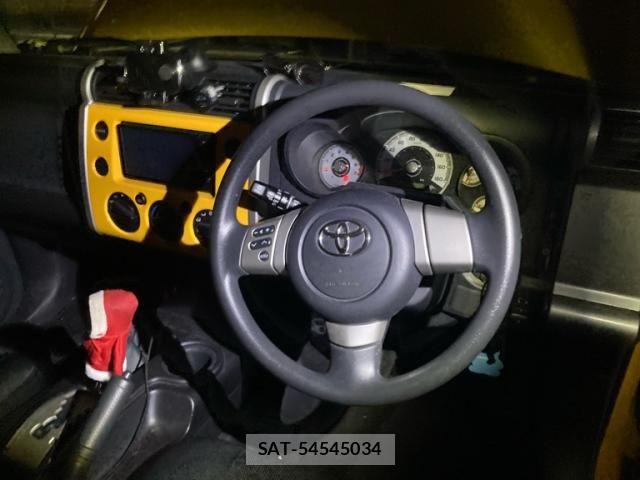 Toyota FJ CRUISER 2017-10 8314480-19