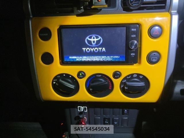 Toyota FJ CRUISER 2017-10 8314480-23