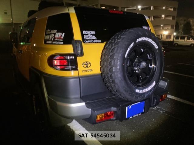 Toyota FJ CRUISER 2017-10 8314480-3