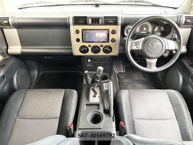 Toyota FJ CRUISER 2011-02 8314481-1
