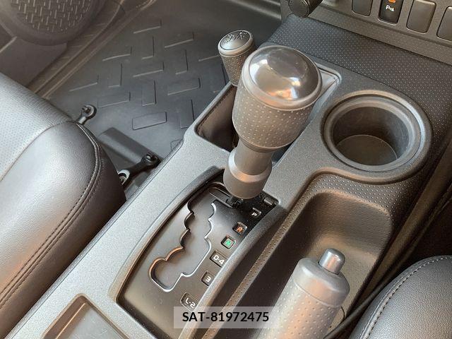 Toyota FJ CRUISER 2013-03 8314478-15