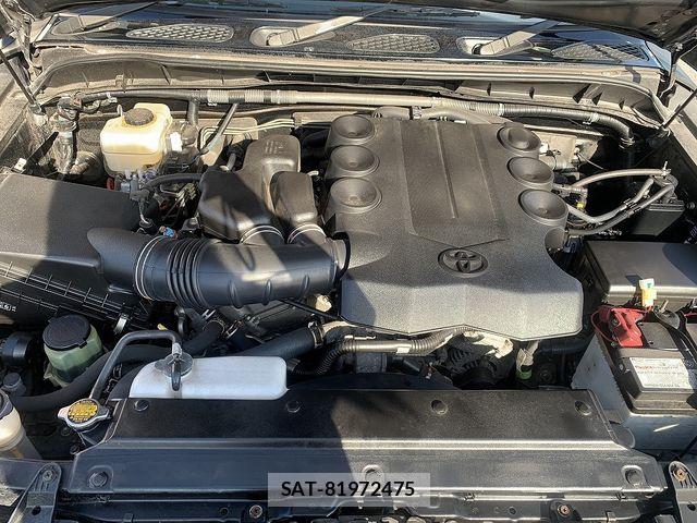 Toyota FJ CRUISER 2013-03 8314478-29