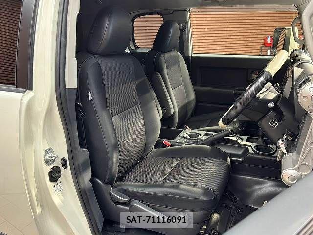Toyota FJ CRUISER 2013-09 8335859-10