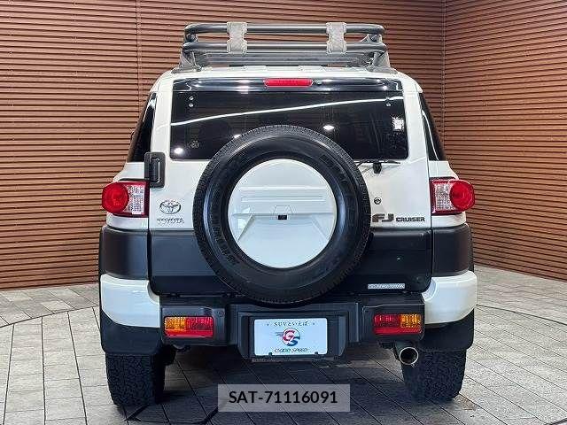 Toyota FJ CRUISER 2013-09 8335859-15