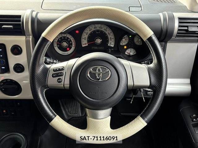 Toyota FJ CRUISER 2013-09 8335859-7