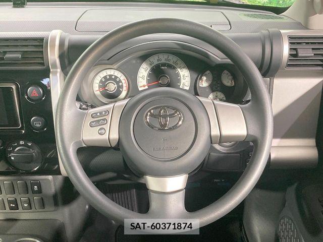Toyota FJ CRUISER 2012-11 8335856-10
