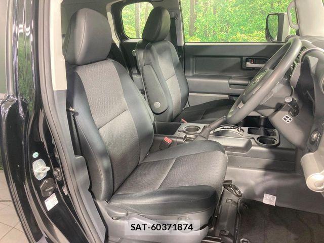 Toyota FJ CRUISER 2012-11 8335856-7
