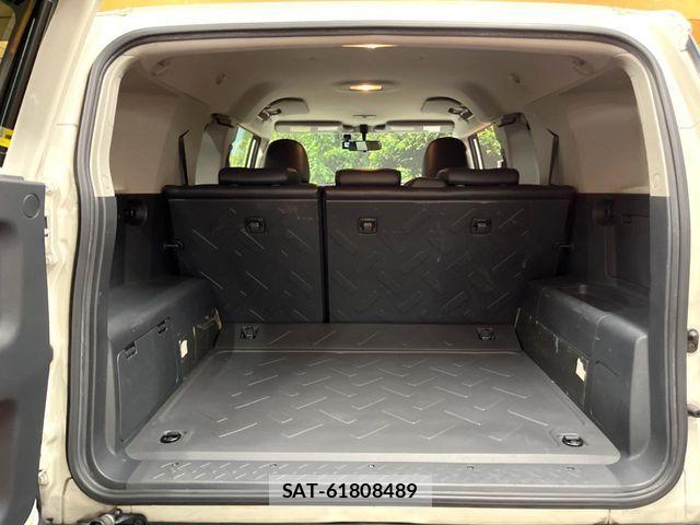 Toyota FJ CRUISER 2013-07 8335858-9