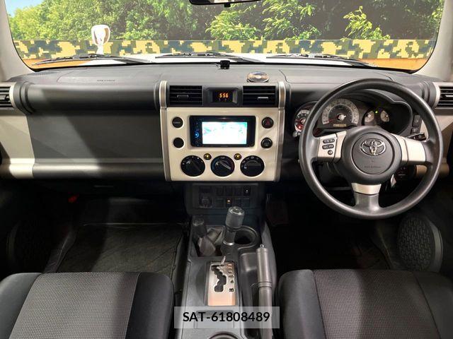 Toyota FJ CRUISER 2013-07 8335858-1