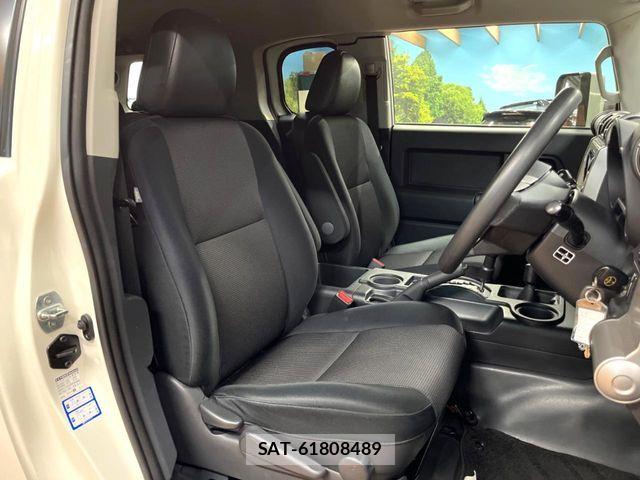 Toyota FJ CRUISER 2013-07 8335858-7