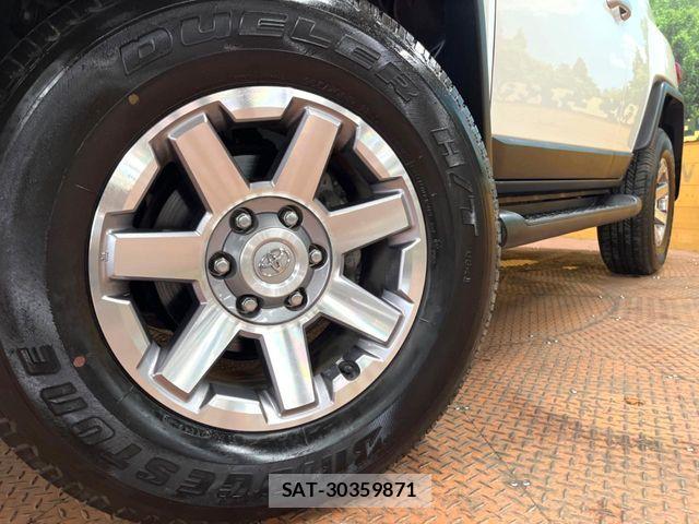 Toyota FJ CRUISER 2013-11 8335853-12