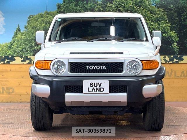 Toyota FJ CRUISER 2013-11 8335853-13