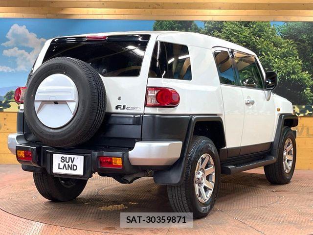 Toyota FJ CRUISER 2013-11 8335853-16