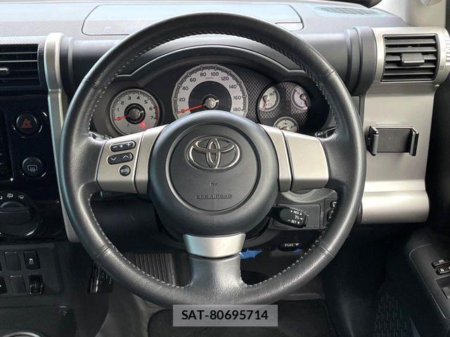 Toyota FJ CRUISER 2016-01 8335857-10