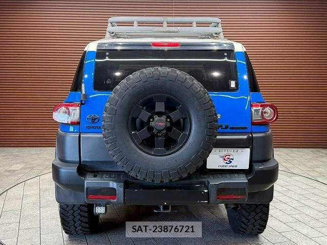 Toyota FJ CRUISER 2011-02 8335861-15