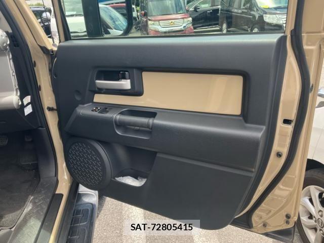 Toyota FJ CRUISER 2012-01 8335855-13