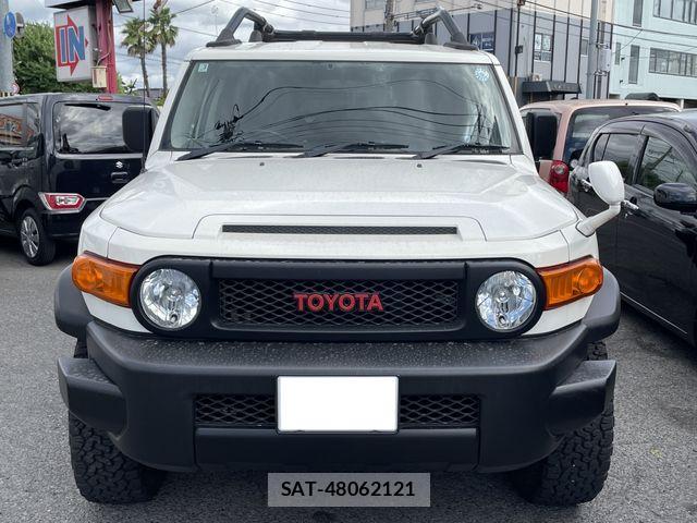 Toyota FJ CRUISER 2017-03 8354498-0