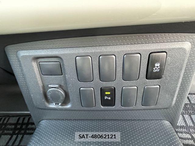 Toyota FJ CRUISER 2017-03 8354498-26