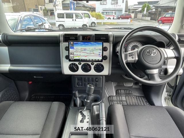 Toyota FJ CRUISER 2017-03 8354498-2