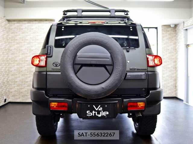 Toyota FJ CRUISER 2013-03 8354497-15