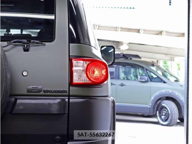 Toyota FJ CRUISER 2013-03 8354497-19