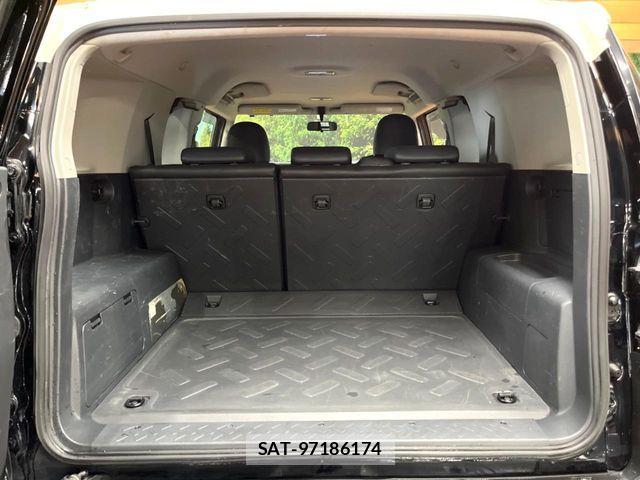 Toyota FJ CRUISER 2012-03 8354499-9