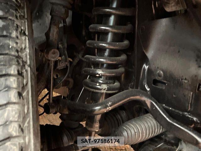 Toyota FJ CRUISER 2012-03 8354499-19