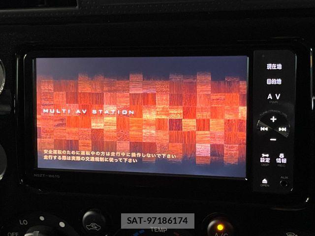 Toyota FJ CRUISER 2012-03 8354499-2