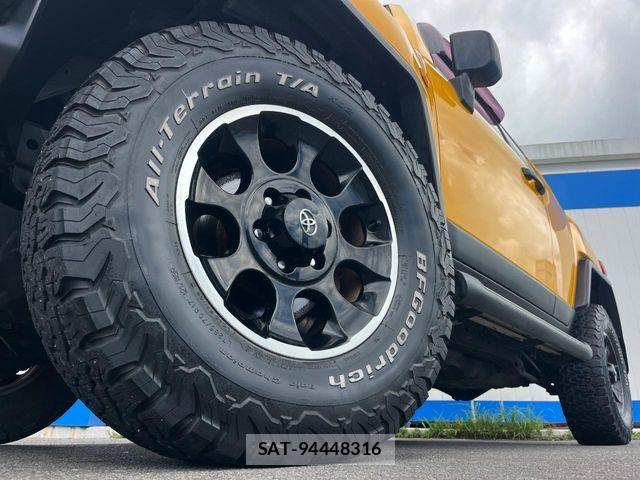 Toyota FJ CRUISER 2012-07 8354502-13