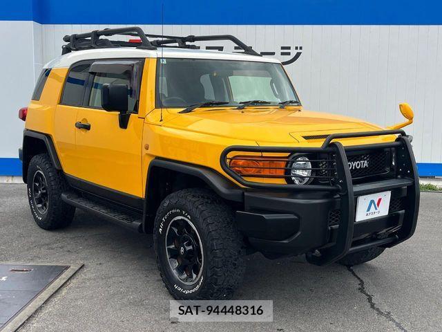 Toyota FJ CRUISER 2012-07 8354502-16