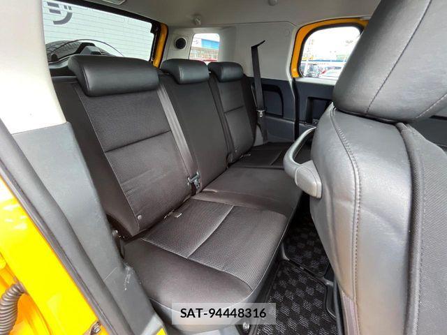 Toyota FJ CRUISER 2012-07 8354502-8