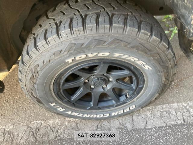 Toyota FJ CRUISER 2012-11 8354501-16