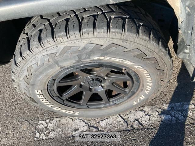 Toyota FJ CRUISER 2012-11 8354501-17