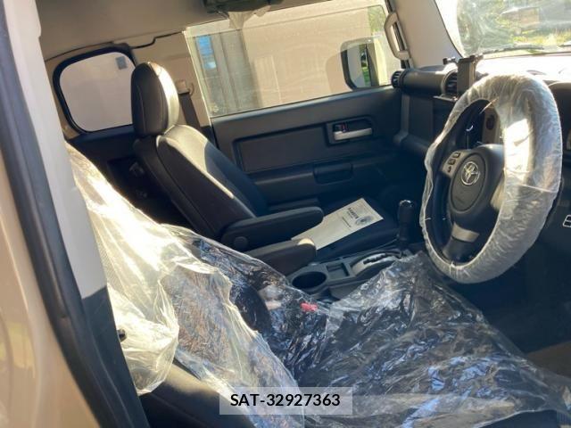 Toyota FJ CRUISER 2012-11 8354501-18